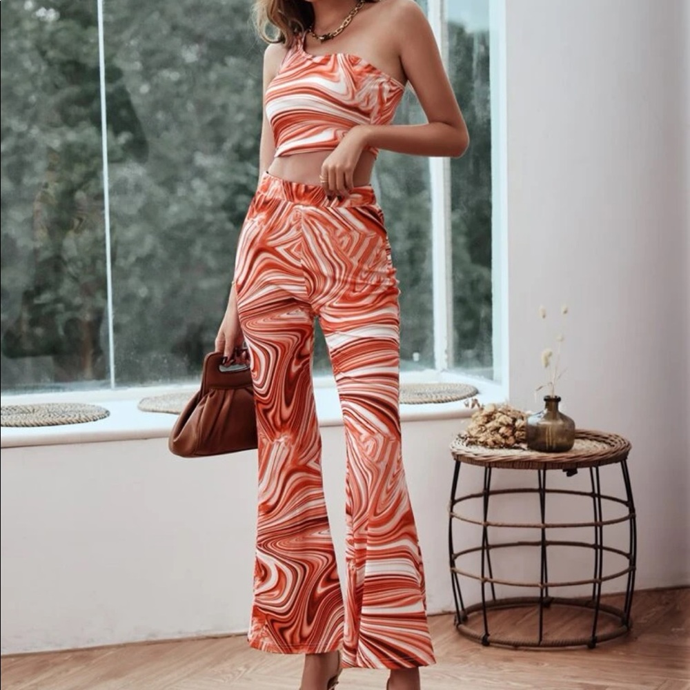 Marble one shoulder top with flare pants